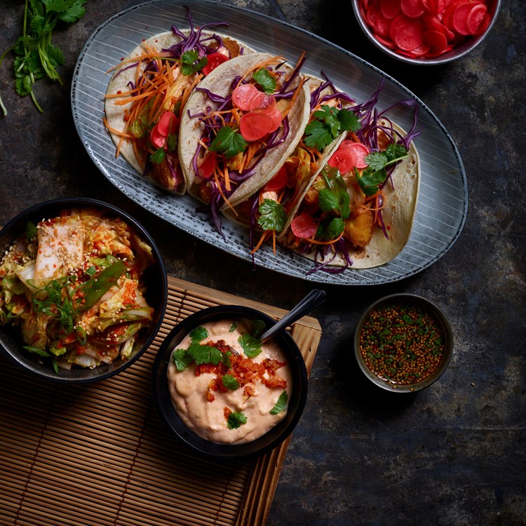 Koreanske vegetartacos med tofu og kimchimajo