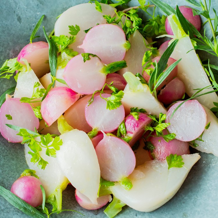 Smørkokte neper og reddiker