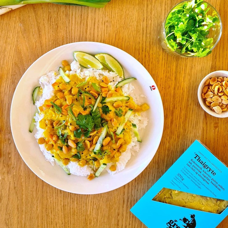 Thaigryte med peanøtter