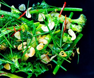 Grønn wok med cashewnøtter