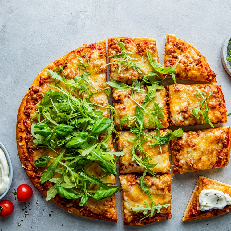 «Fredags-vegetarpizza» med tykk bunn