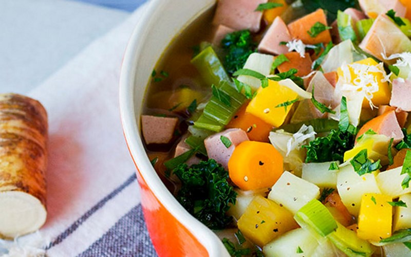 Grønnsaksuppe «rett i kroppen»