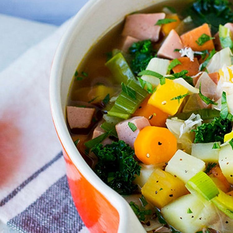 Grønnsaksuppe «rett i kroppen»