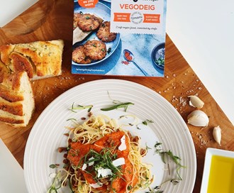 Spagetti med vegetarsaus