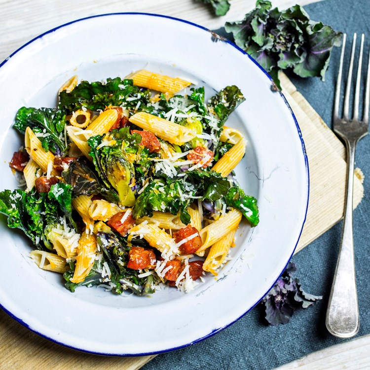 Pasta med rosettkål og chorizo