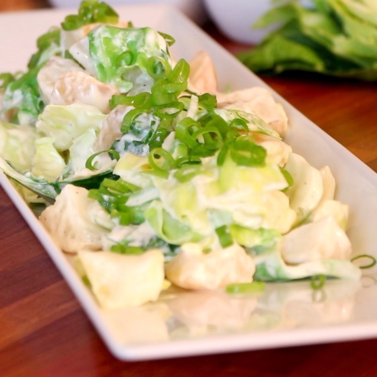 Sommerkål- og nypotetsalat