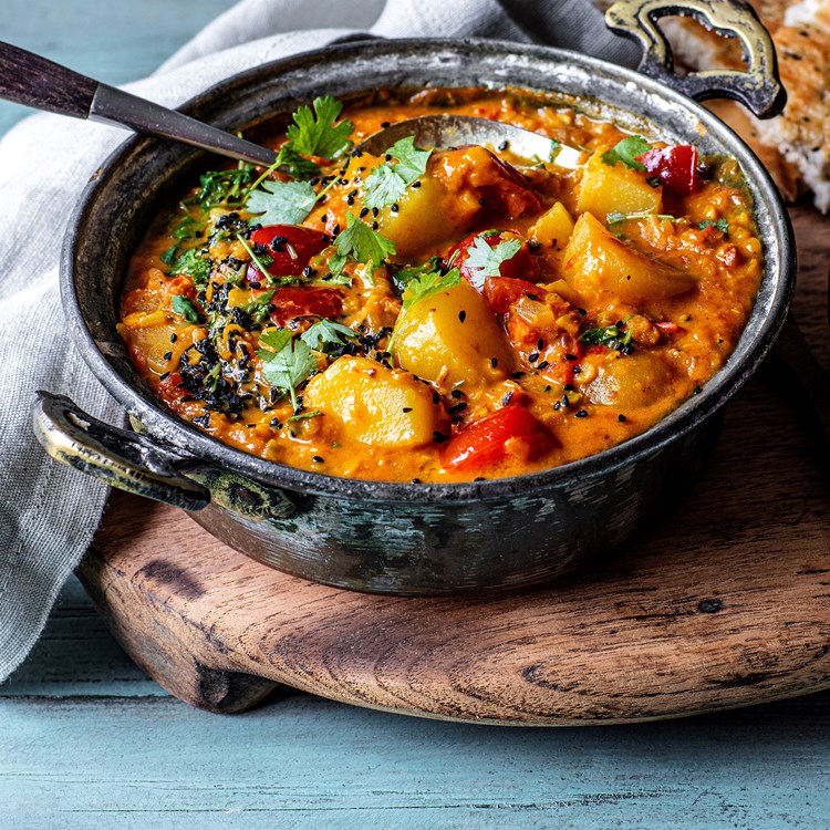Potetcurry med røde linser
