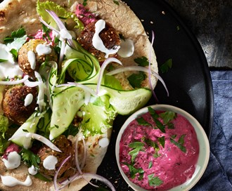 Falafel med rødbet-tzatziki