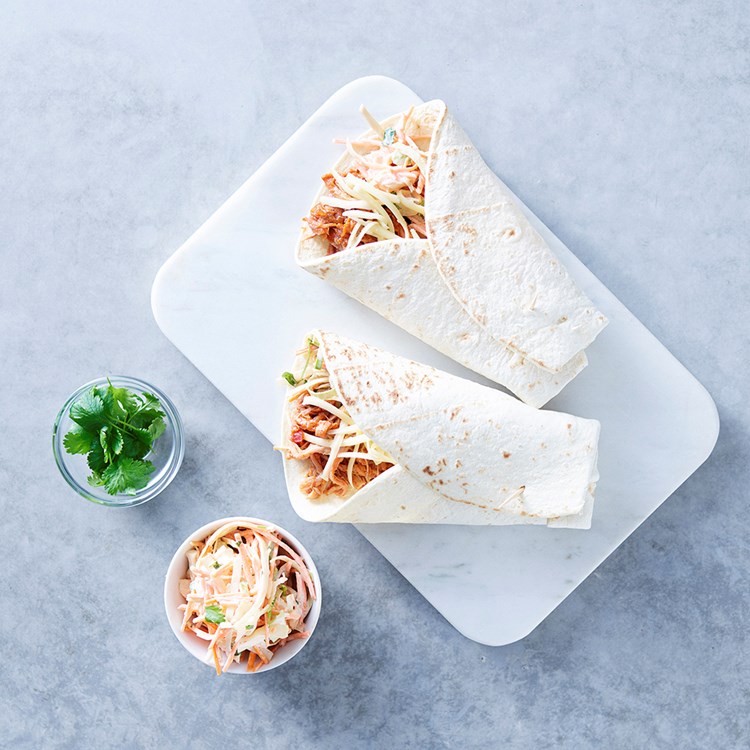 Wrap med Råkost Mix-coleslaw og pulled pork