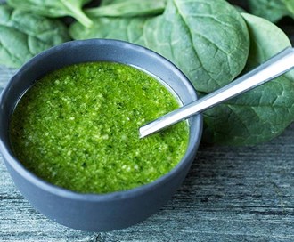 Spinat og valnøttpesto