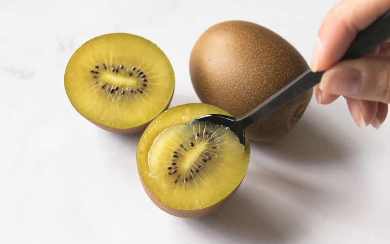 Derfor burde du spise gul kiwi