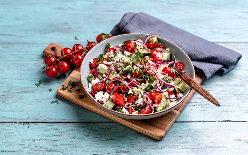 Selv om du følger en lavkarbodiett bør du spise frukt, grønnsaker og bær!