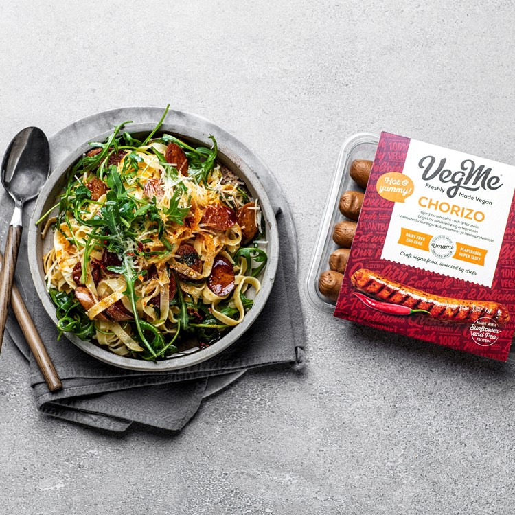 Pasta med chorizo og ruccola