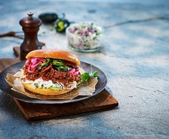 Pulled-burger med coleslaw