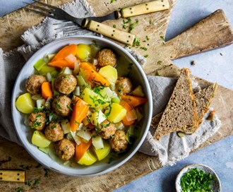 Lapskaus med vegetarboller