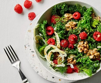 Bringebær og grønnkålsalat