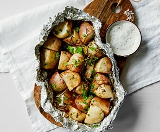 Ovnsbakte neper med urtesmør