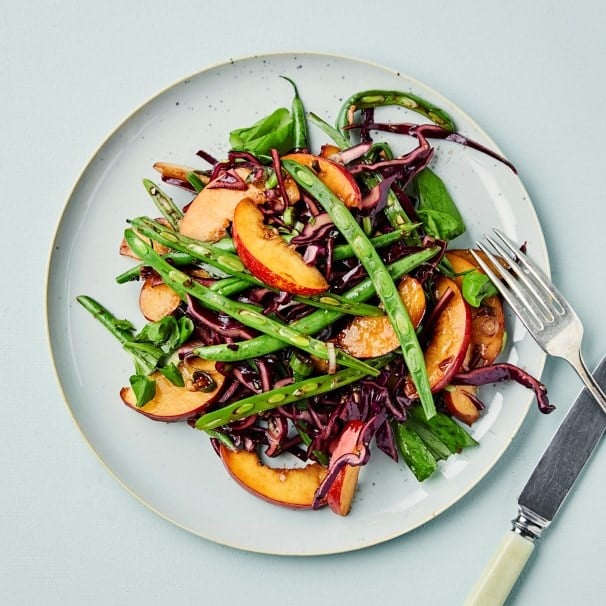 Salat med aspargesbønner og nektariner