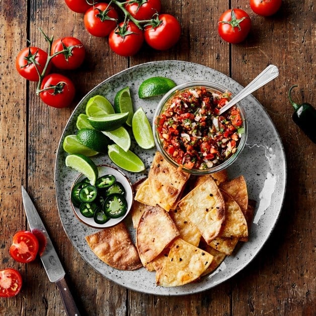 Tomatsalsa med tortillachips
