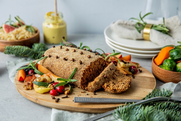 Vegansk juleskinke med VegMe Pulled marinert og VegMe formbar Vegodeig