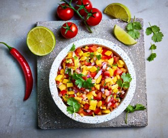 Tomat- og mangosalsa