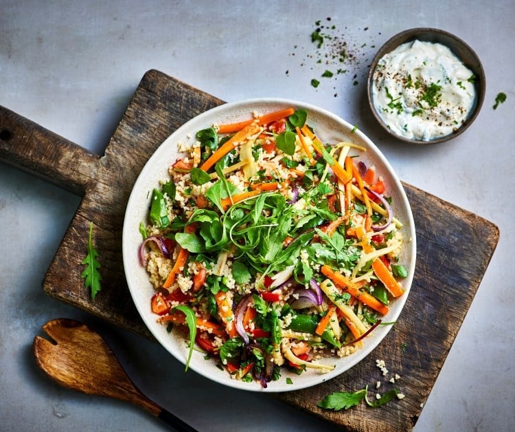 Salat med bulgur og bakte rotgrønnsaker