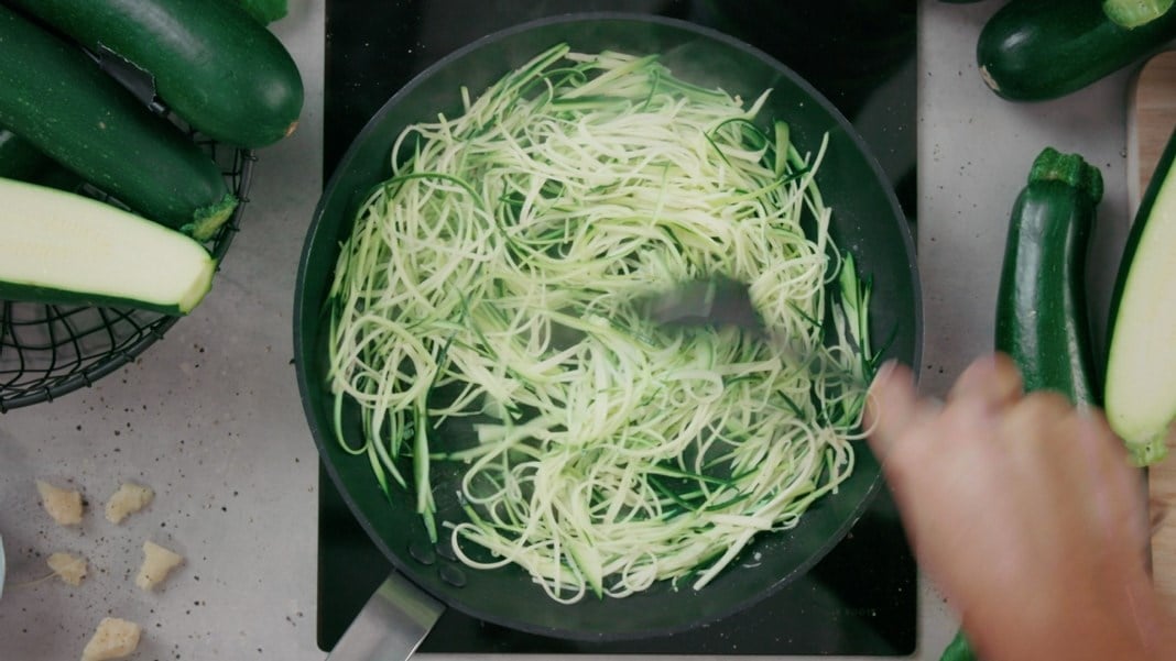 Slik lager du squashspagetti