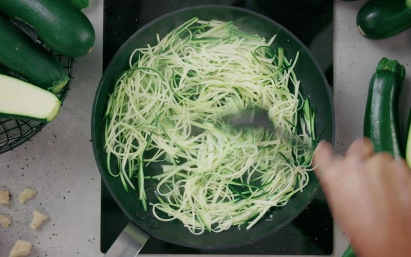 Slik lager du squashspagetti