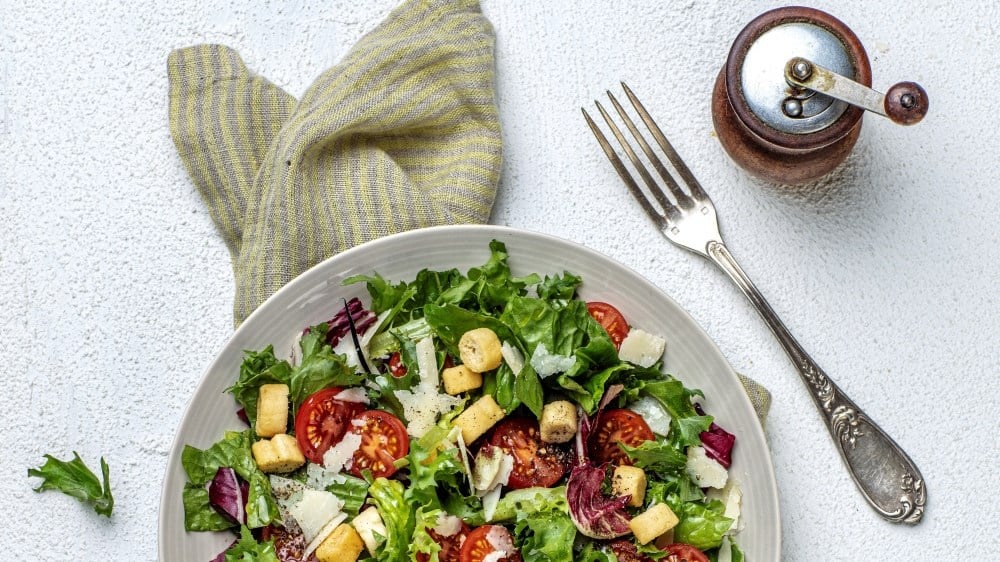 Prøv disse salatene til grillmaten