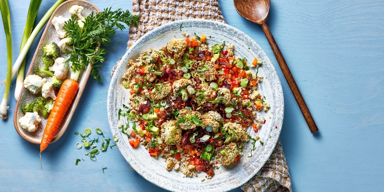 Blomkålris med sprø brokkolitopper