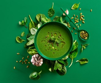 With A Smile - Kremet spinatsuppe