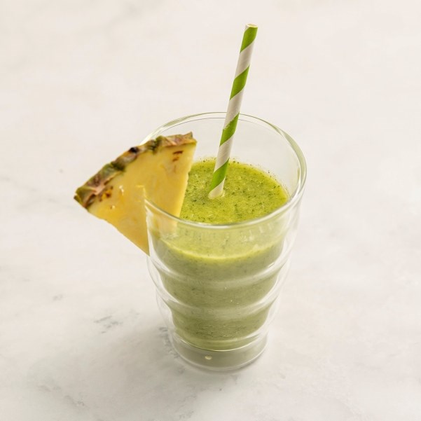 Ananas- og mangosmoothie