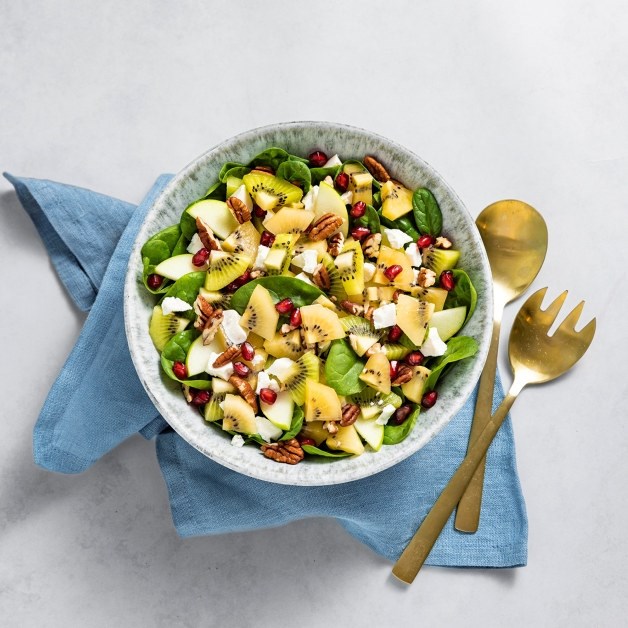 Frisk kiwisalat med crunch