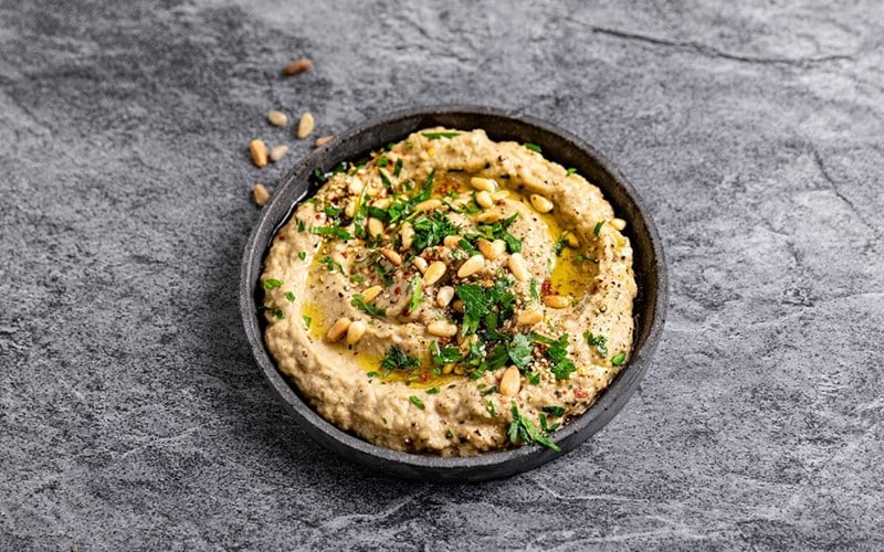 Bakt aubergine kan enkelt forvandles til deilig baba ganoush.