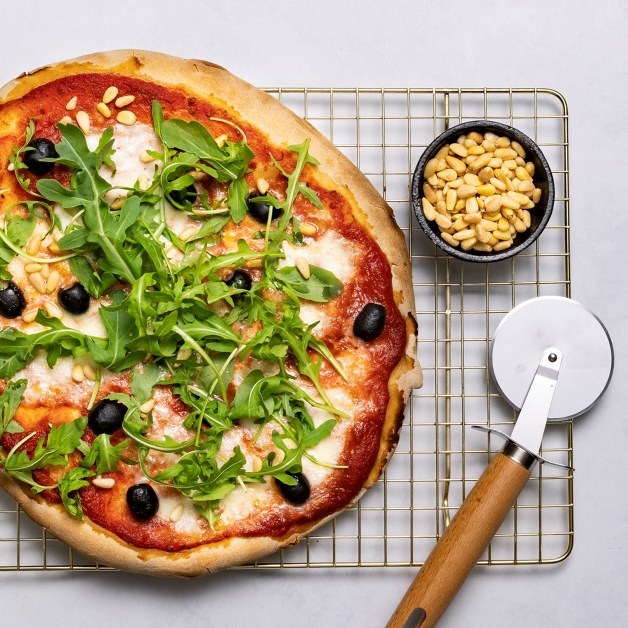 Klassisk pizza med ruccula