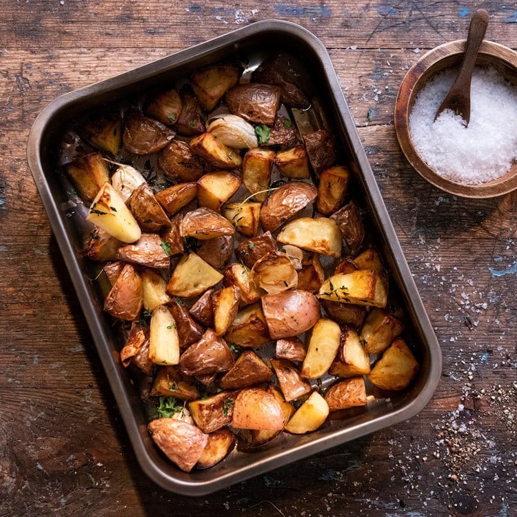 Ovnsbakte poteter med hvitløk