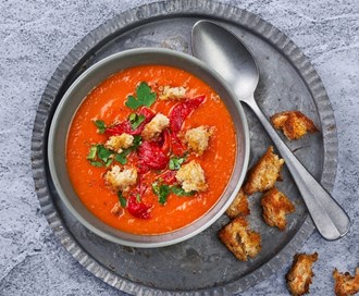 Bakt paprika- og tomatsuppe