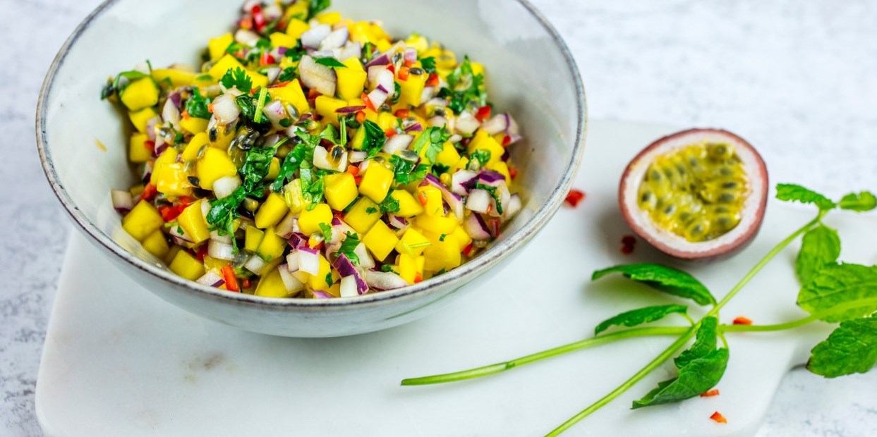 Slik tilbereder du og lager mangosalsa