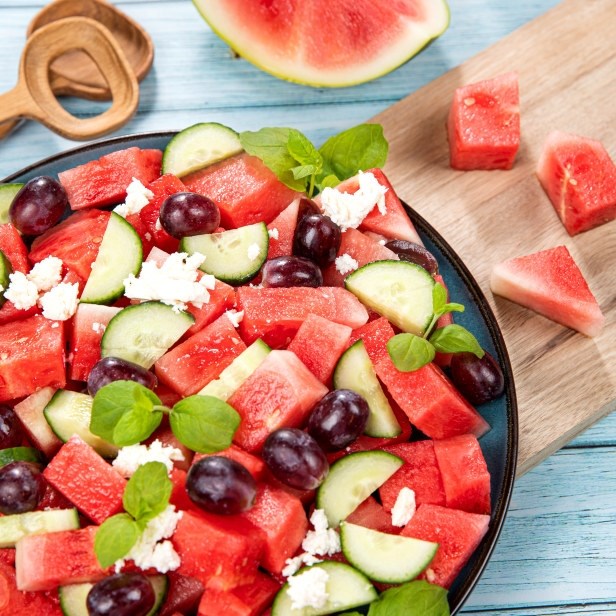 Frisk salat med vannmelon og mynte
