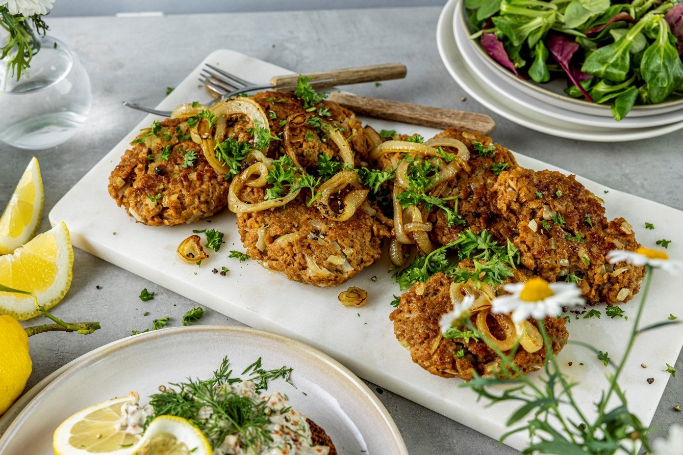 Vegetarkarbonader med karamellisert løk