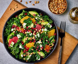 Lun grønnkålsalat med fetaost