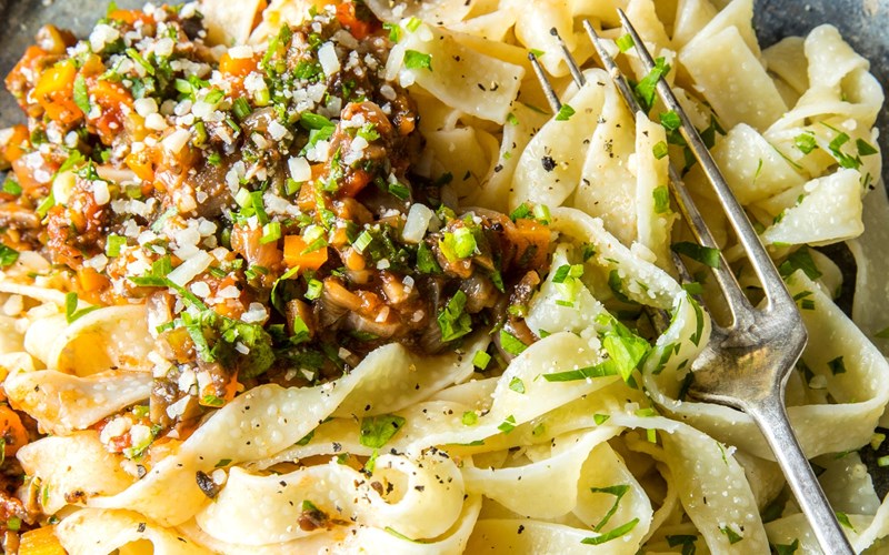 Slik tilbereder du grønnsaksbolognese