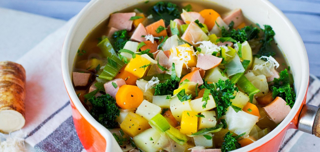 Slik lager du grønnsakssuppe