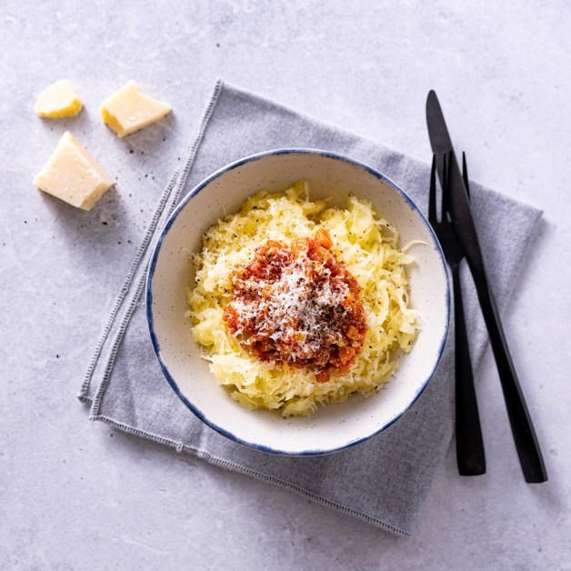 Spagettigresskar med tomatsaus