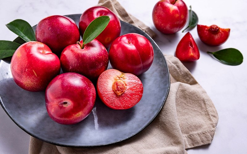 Derfor burde du spise plommer