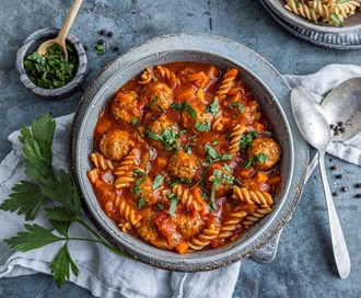 Minestronesuppe med vegoboller