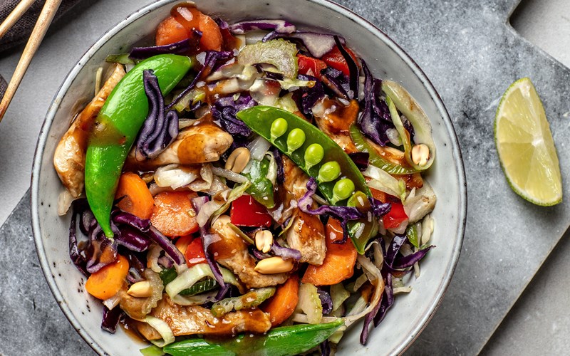 Digg og enkel thai-inspirert wok