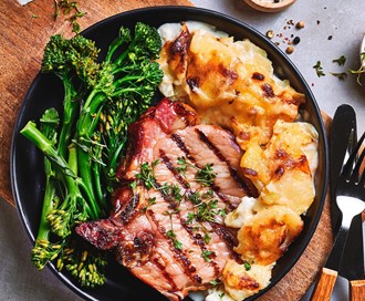 Grillet sommerkotelett og Fløtepoteter