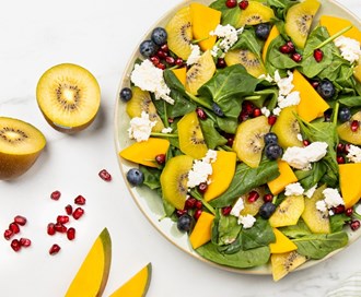 Gul kiwi og blåbærsalat