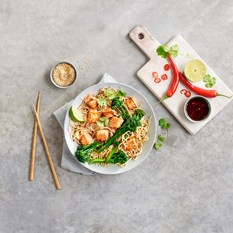 Brokkolini med laks Asian style